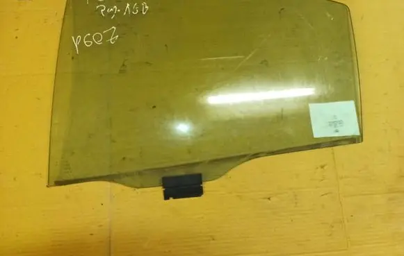 Peugeot 607 Rear door window glass 