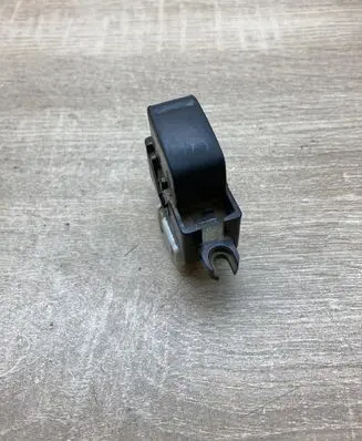 Nissan Almera Electric window control switch NISSANWINDOWSWITCH 3917Z