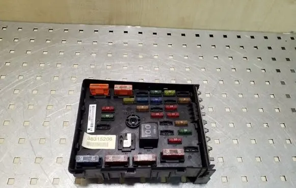 Volkswagen PASSAT B6 Fuse box set 3C0937125