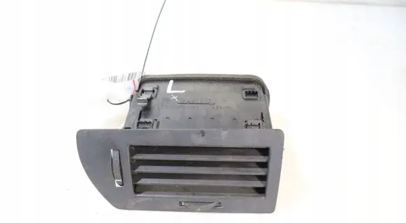 Opel Astra H Dashboard side air vent grill/cover trim