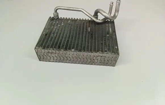 Air conditioning (A/C) radiator (interior)