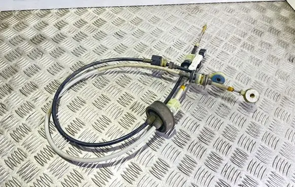 Opel Zafira B Gear shift cable linkage 55351948FX