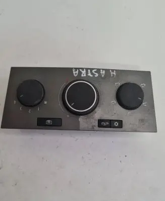 Opel Zafira A Climate control unit 15122004 9415 901512410005