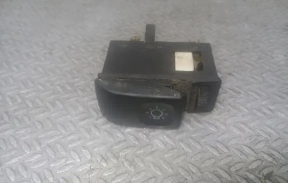 Volkswagen Golf II Light switch 1L0941531