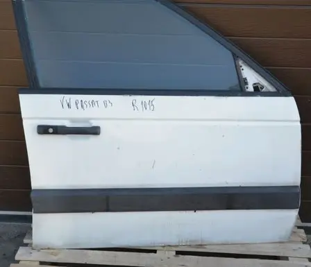 Volkswagen PASSAT B3 Front door