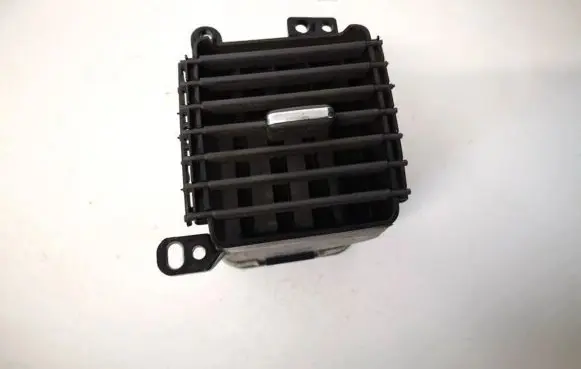 Jeep Grand Cherokee (WK) Dash center air vent grill 602121l 602121-l