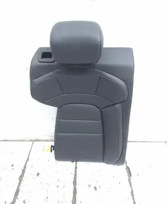 Porsche Taycan 9J1 Rear seat 