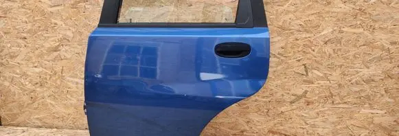 Chevrolet Aveo Rear door