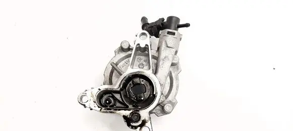 Nissan X-Trail T32 Vacuum pump 146503760R