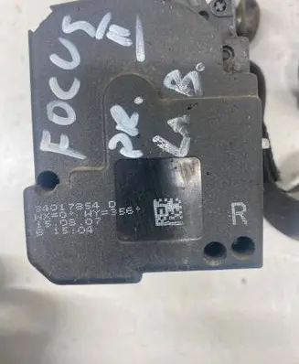 Ford Focus Front seatbelt 34017854D