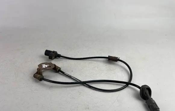 Subaru Legacy ABS brake wheel speed sensor 27540AE010