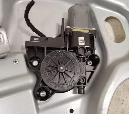 Ford Focus Front door window regulator with motor 4M5T14A389 7M51A203A29BC