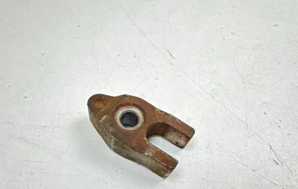 Toyota Urban Cruiser (XP110) Fuel Injector clamp holder