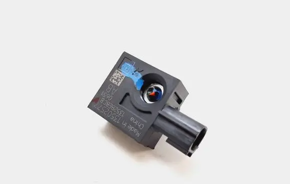 Chevrolet Orlando Airbag deployment crash/impact sensor 13502577 1352BEBCB