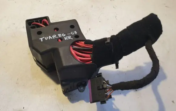 Volkswagen Touareg I Fuse module 7L0941828 7L0941824