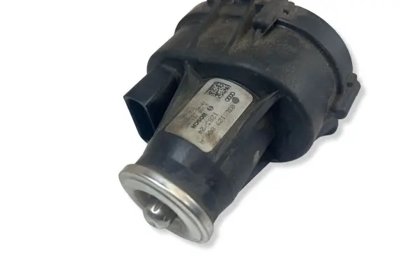 Volkswagen Golf VI Intake manifold 03L129086A