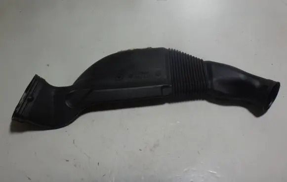 BMW 5 E34 Air intake duct part 1973700