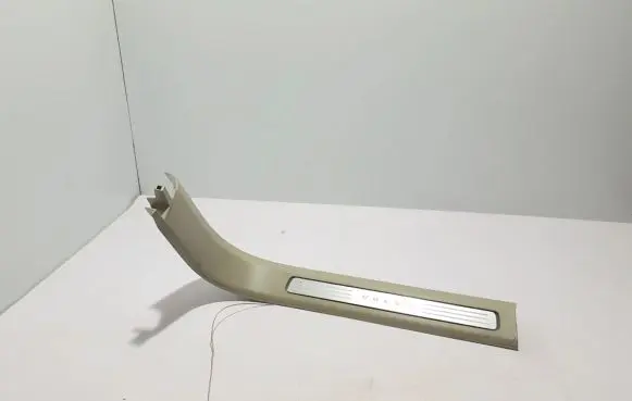 Volvo XC90 Front sill trim cover 39829989