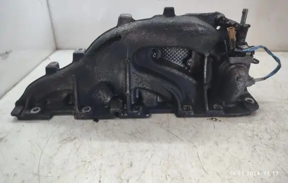 Nissan X-Trail T32 Intake manifold 140032531R