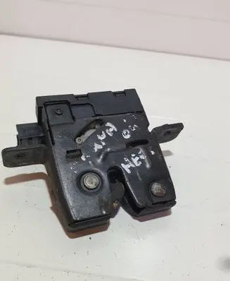 Renault Laguna II Tailgate/trunk/boot lock/catch/latch 8200257615B