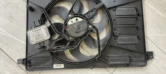 Volvo S60 Electric radiator cooling fan 6G918C607MG