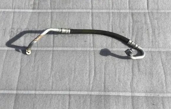 Audi Q3 8U Air conditioning (A/C) pipe/hose 8U0816721N