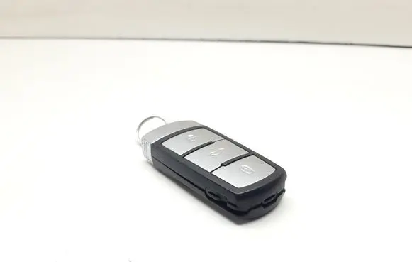 Volkswagen PASSAT CC Ignition key/card 