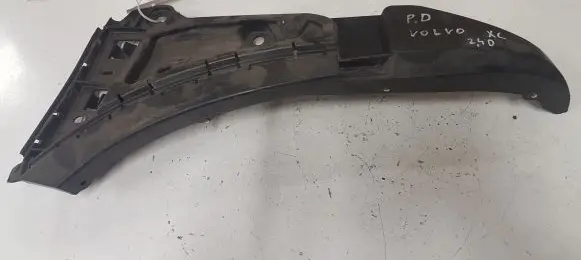 Volvo XC90 Front bumper mounting bracket 08620564