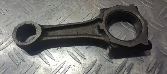 Opel Astra H Connecting rod/conrod 