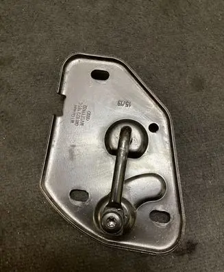 Audi Q8 Engine bonnet/hood lock/latch loop/hook 4M8823185C
