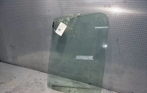 Fiat Ducato Front door window glass four-door