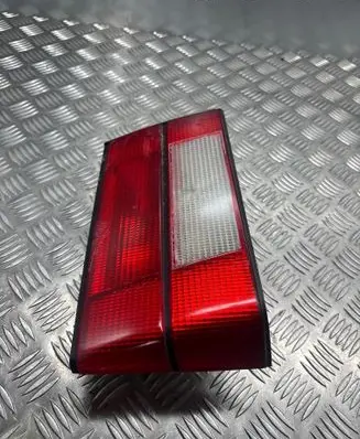 BMW 5 E34 Tailgate rear/tail lights 8351561 3374463201