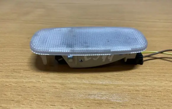 Mercedes-Benz E W212 Front seat light C344 2108204001
