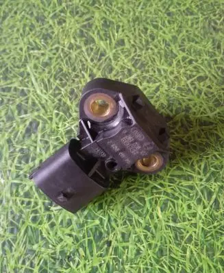 BMW M5 Air pressure sensor 7834411