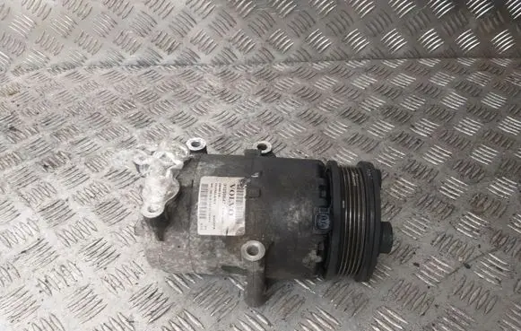 Volvo C30 Air conditioning (A/C) compressor (pump) 31250547