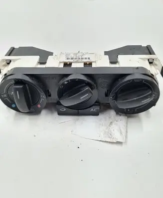 Volkswagen Fox Climate control unit 6Q0820045G