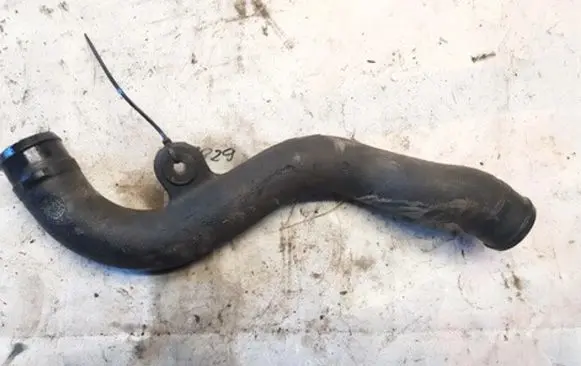 Audi A4 S4 B5 8D Intercooler hose/pipe 8d0145840a