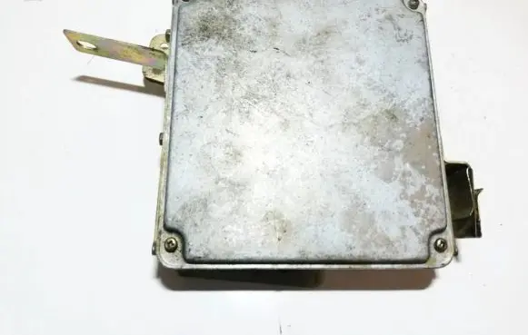 Nissan Primera Engine control unit/module 23710au602