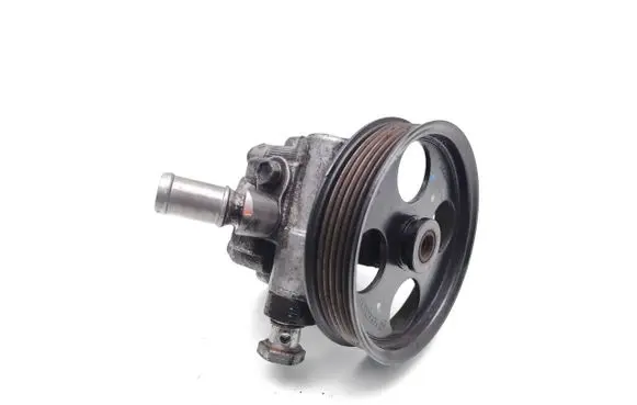 Opel Insignia A Power steering pump 55563329
