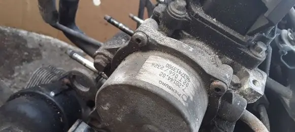 Peugeot 206 Vacuum pump 9637413980 72814402