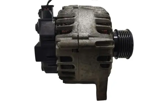 KIA Venga Generator/alternator 373002A651