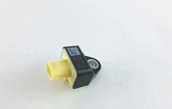 Toyota RAV 4 (XA50) Airbag deployment crash/impact sensor 8917311010