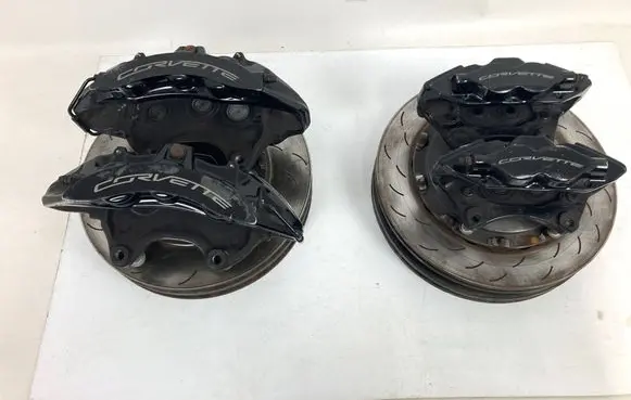 Chevrolet Corvette Brake discs and calipers set 84951567 84951566