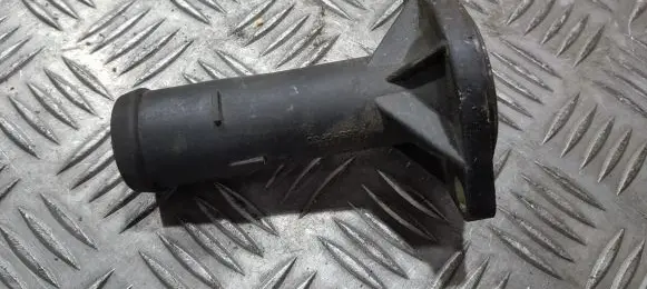 Audi A4 S4 B6 8E 8H Engine coolant pipe/hose 038121121