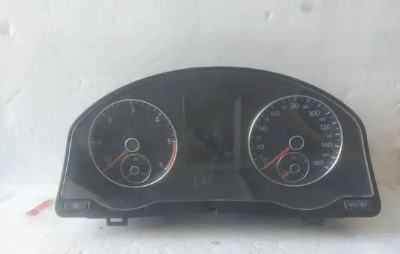 Volkswagen Scirocco Speedometer (instrument cluster) 1K8920971A 0973924784 VD104804