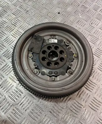 Volkswagen Polo VI Dual mass flywheel 06K105266A
