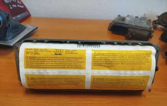 Audi A3 S3 8P Passenger airbag 8P0880202 ABPAB320994NAT 002RMP1C8ZNQ