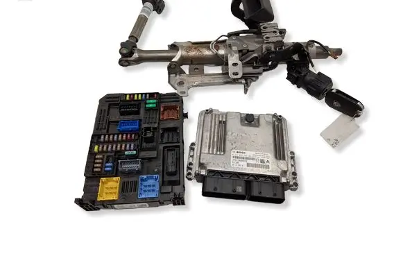 Peugeot 2008 II Engine ECU kit and lock set 9824737580 9855665080 28799378