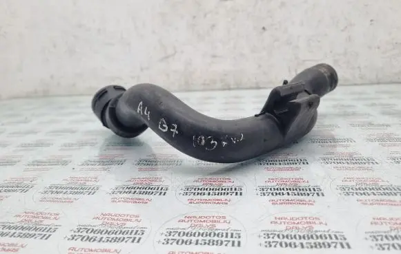 Audi A4 S4 B7 8E 8H Engine coolant pipe/hose 8E0121101C