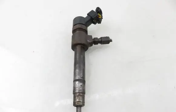 Opel Zafira B Fuel injector 0445110165